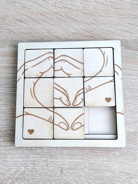 Drewniana Układanka Przesuwna 3x3 z Personalizowanym Grawerem